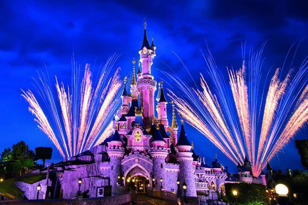 Cour Royal Apartment Near Disneyland Bmyguest Шеси Экстерьер фото